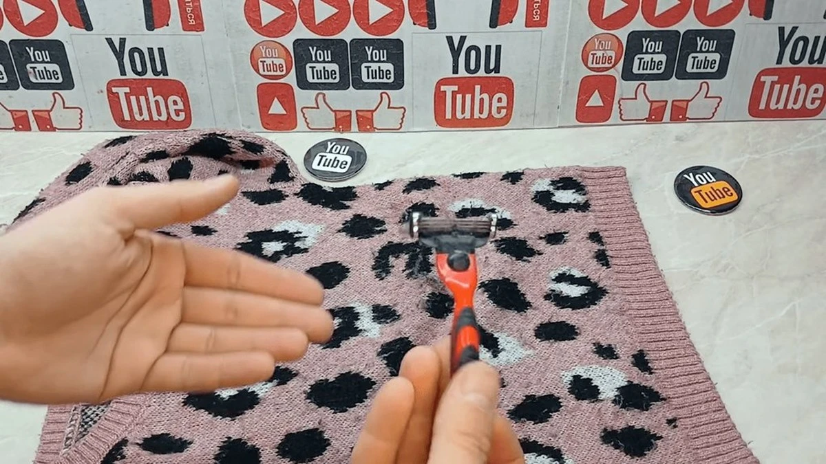 Proč nevyhazuji stará holítka: Můj svetr z roku 1989 díky nim vypadá jako nový