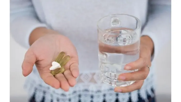 Proč se po vitaminu C a hořčíku občas cítíte zle: 4 doplňky, které dráždí žaludek