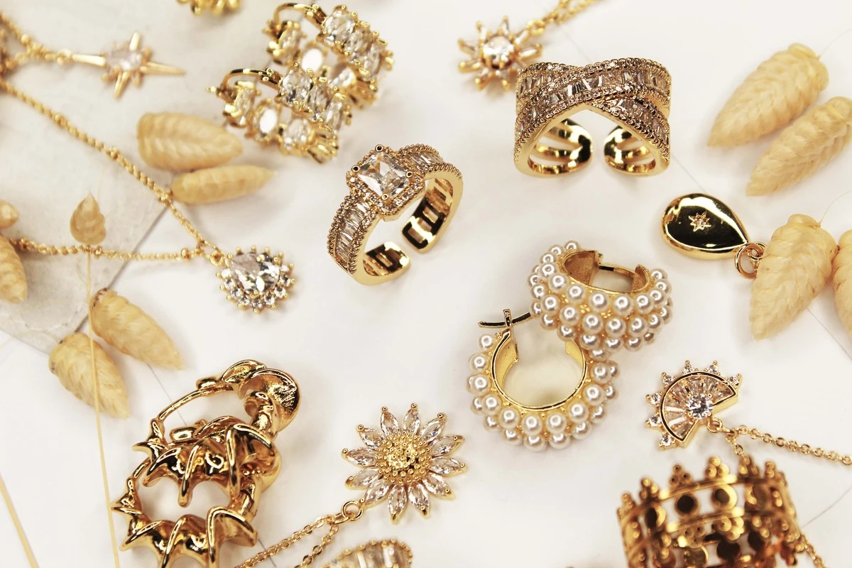 Proč zkušení klenotníci raději volí 18karátové zlato před luxusní bižuterií - image 1