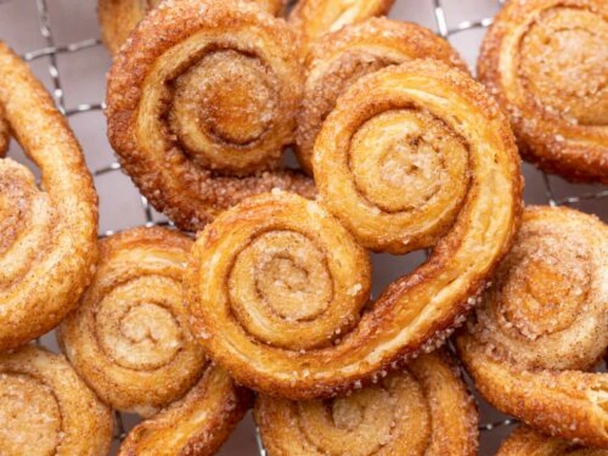 Proč zkušení pekaři sypou skořici přímo na vál, než vyválí těsto - image 1