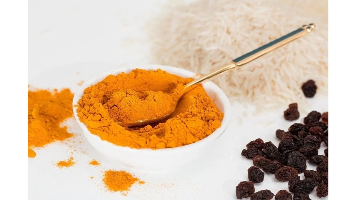 Proč zkušení zahrádkáři sypou kurkumu k rajčatům