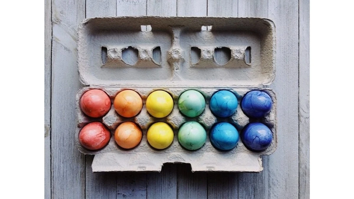 Proč letos dát lžíci oleje do barvy na vajíčka