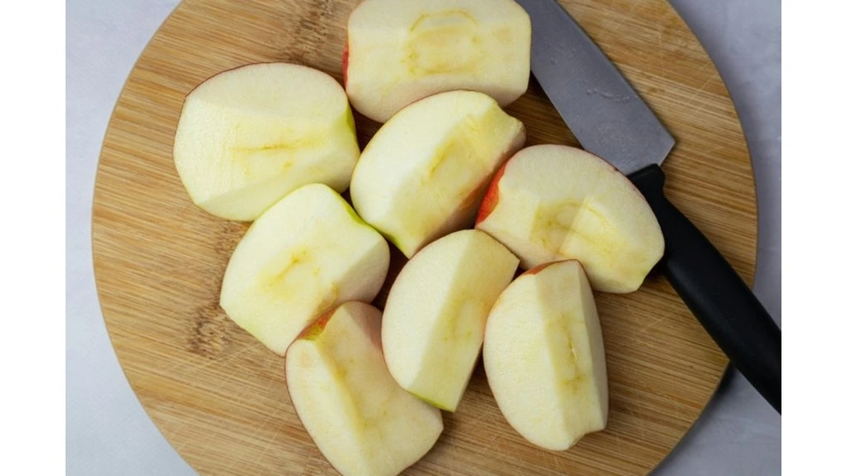 Proč mé mámě jablka v krabičce nikdy nezhnědla: Stačil tento jednoduchý trik