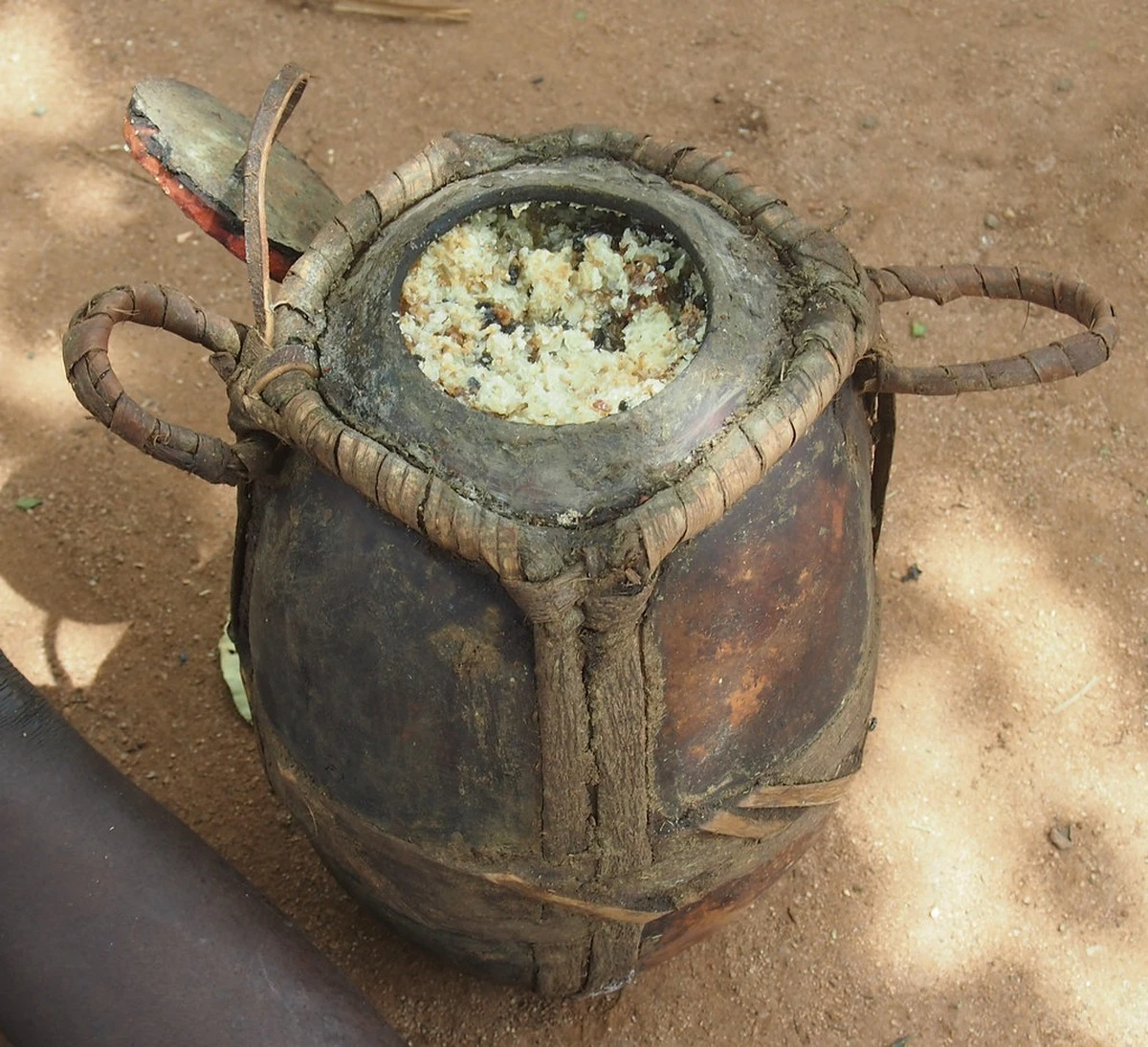 Proč se med v egyptských hrobkách ani po 3 000 letech nezkazil - image 1