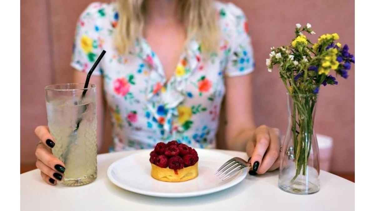 Proč zkušení dietologové doporučují jíst dezert hned po obědě