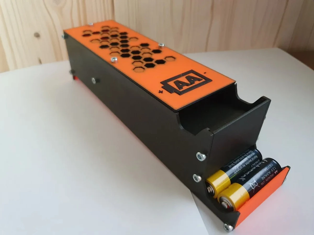 Proč zkušení kutilové nikdy nenechávají baterie volně v šuplíku s klíči - image 1