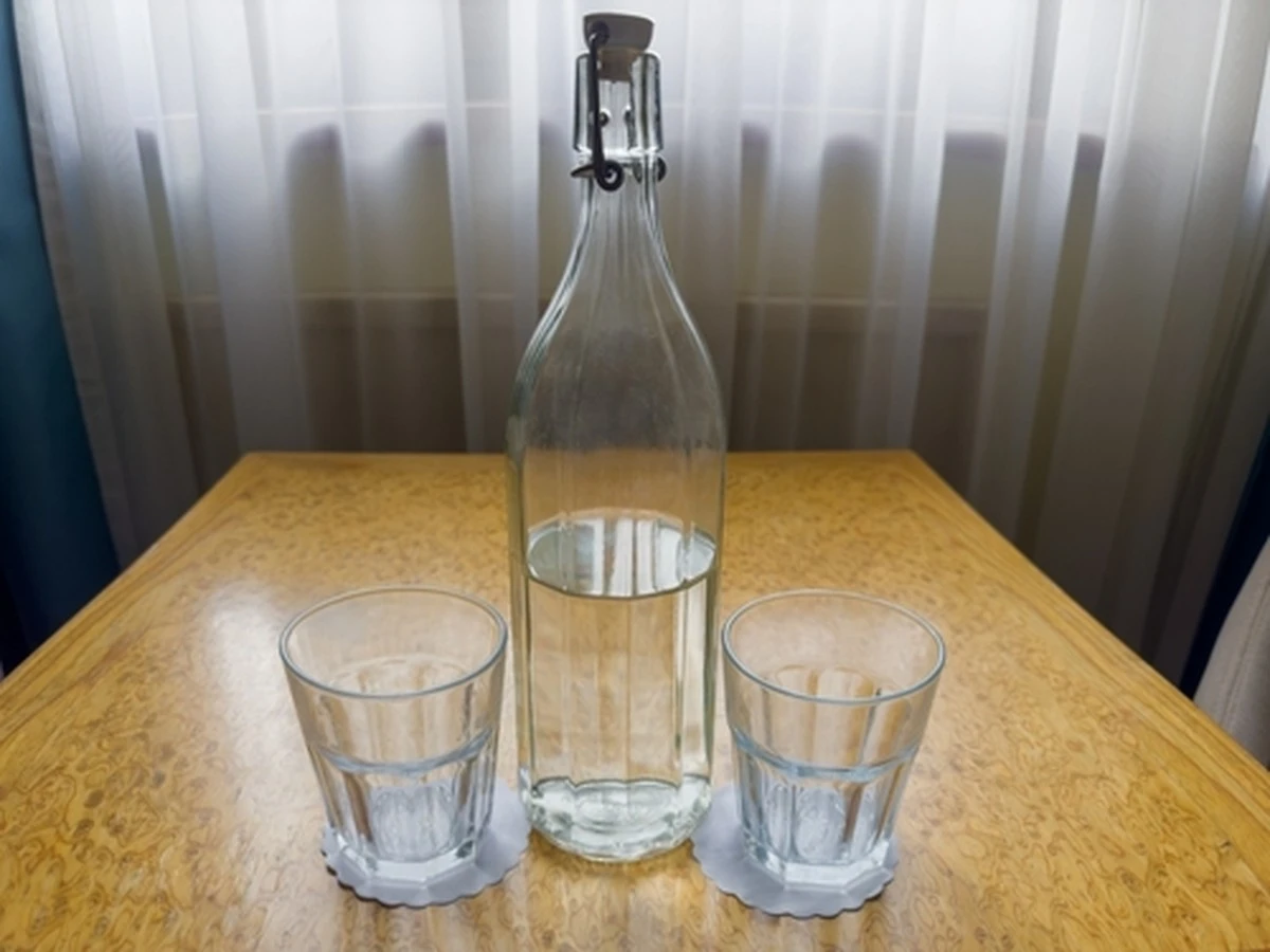 Proč zkušení lidé pijí sklenici vody se zázvorem, když se jim zatočí hlava