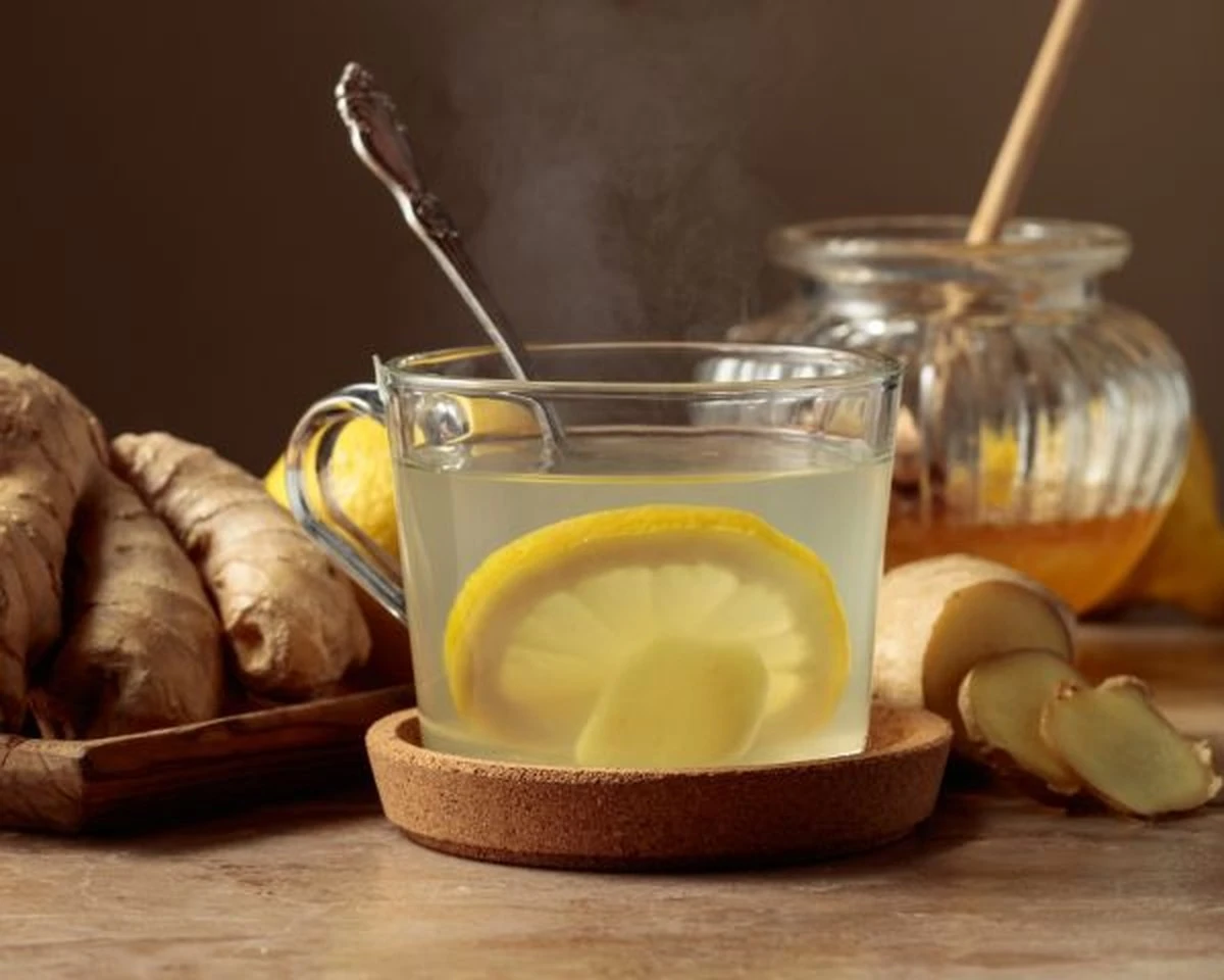 Proč zkušení lidé pijí sklenici vody se zázvorem, když se jim zatočí hlava - image 1