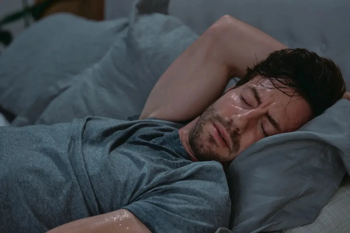 Proč zkušení lidé ráno sahají na polštář v místě, kde byl váš zátylek - image 1