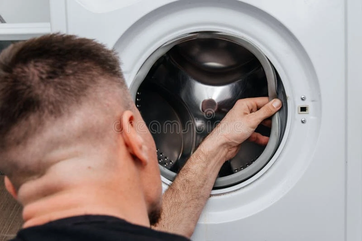 Proč zkušení opraváři vždy zavírají dvířka pračky a nechávají otevřený jen šuplík - image 1